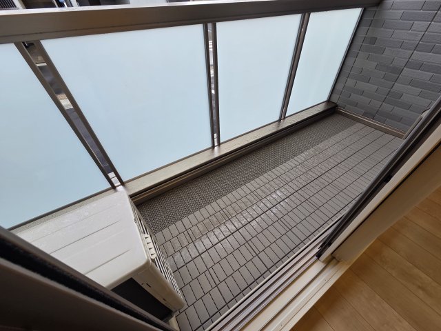 バルコニー　※同物件他部屋写真　反転・色違いの場合有　現状優先