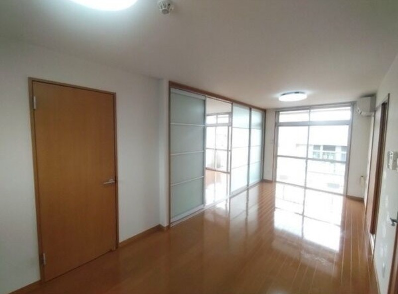 居室・リビング　図面と現状に相違がある場合には現状を優先