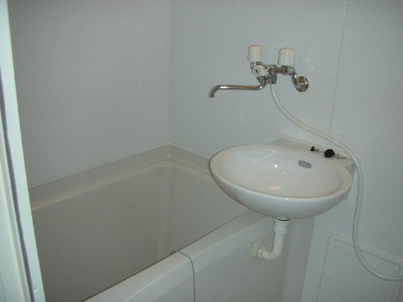 バス・シャワールーム　バス