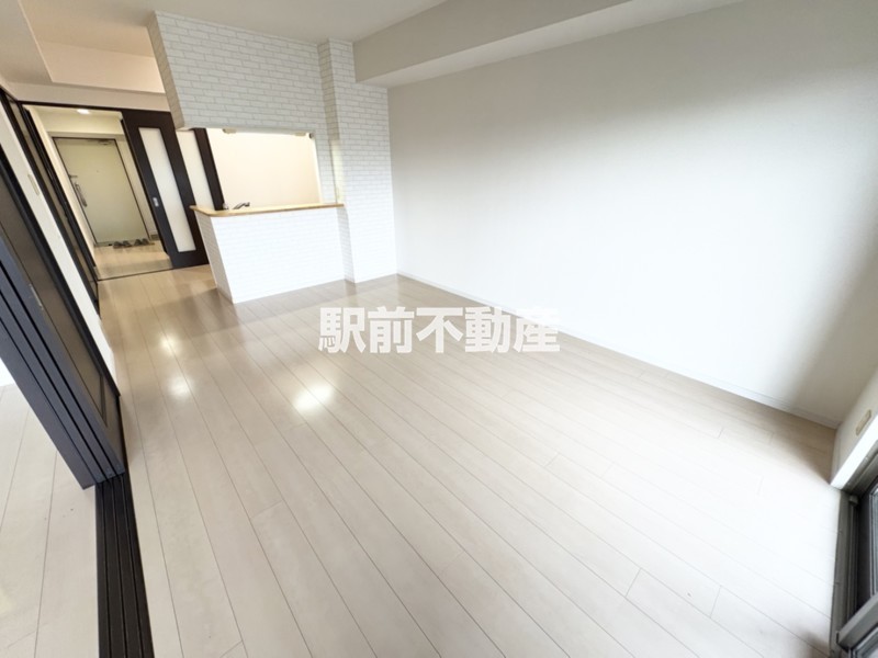 居室・リビング　南向きのリビングです☆