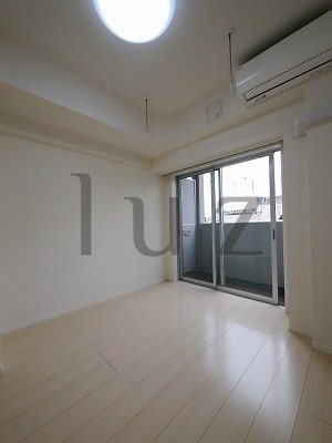 居室・リビング　明るいお部屋です！