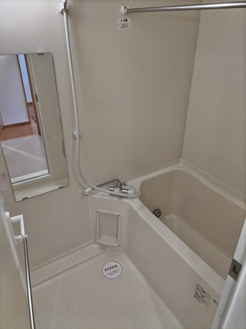 バス・シャワールーム　バスルーム※同タイプ参考写真