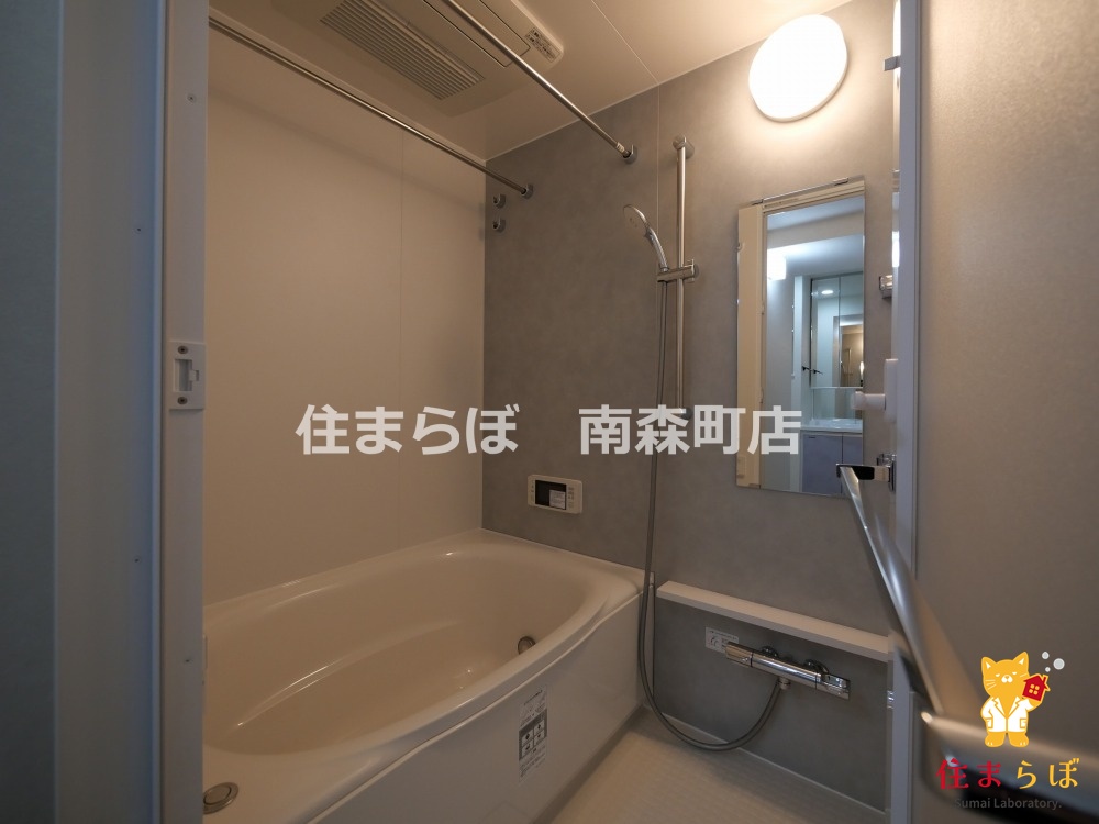 バス・シャワールーム　「見た目じゃなく、心に“しっくりくる”を大切に。」