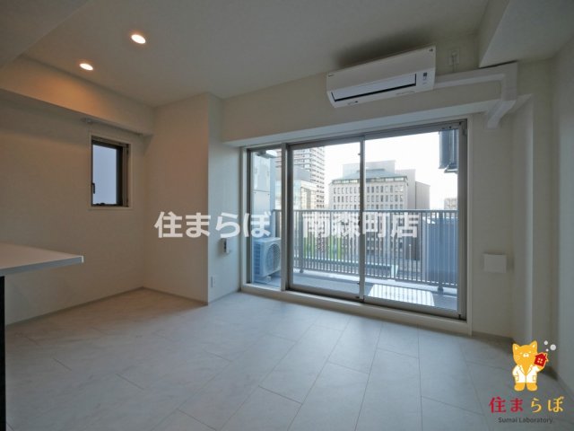 居室・リビング　「“合う暮らし”を、LINEで一緒に描こう。」