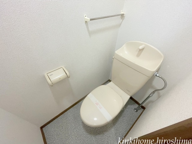 トイレ　写真は別のお部屋です。