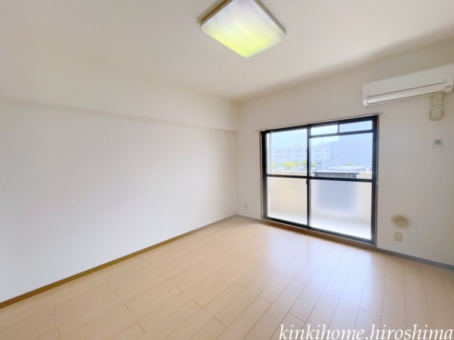 居室・リビング　写真は別のお部屋です