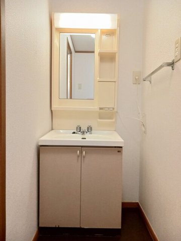 洗面設備　忙しい朝には欠かせない洗面所です