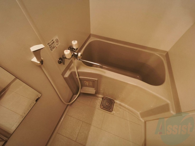 バス・シャワールーム　お風呂になります。一日の疲れを癒してくださいね。