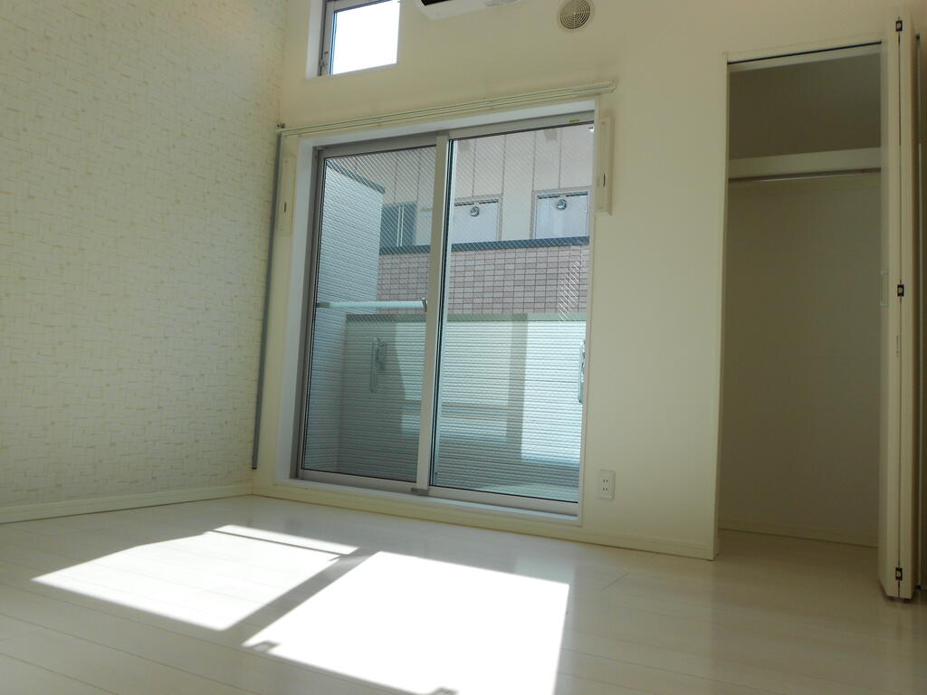 居室・リビング　同タイプ同モデルを使用