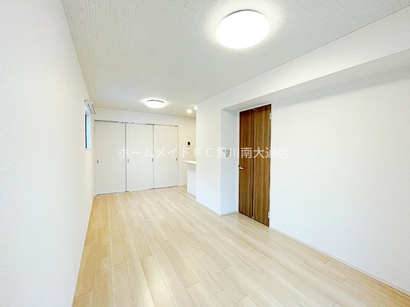 居室・リビング　同型完成モデル