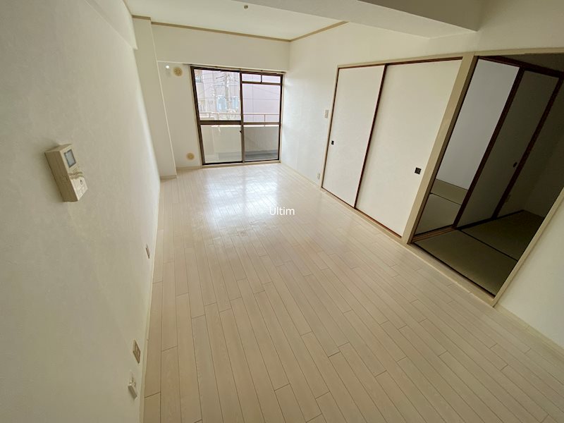 居室・リビング　※同タイプの他のお部屋です