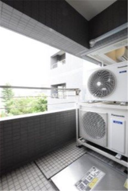 バルコニー　1階ですが日当たり良好