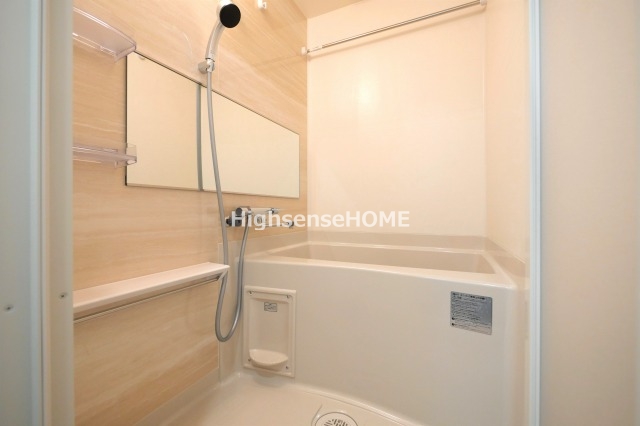 バス・シャワールーム　きれいなお風呂です