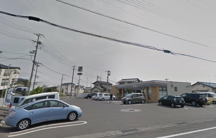 コンビニ　セブンイレブン（コンビニ）まで496m