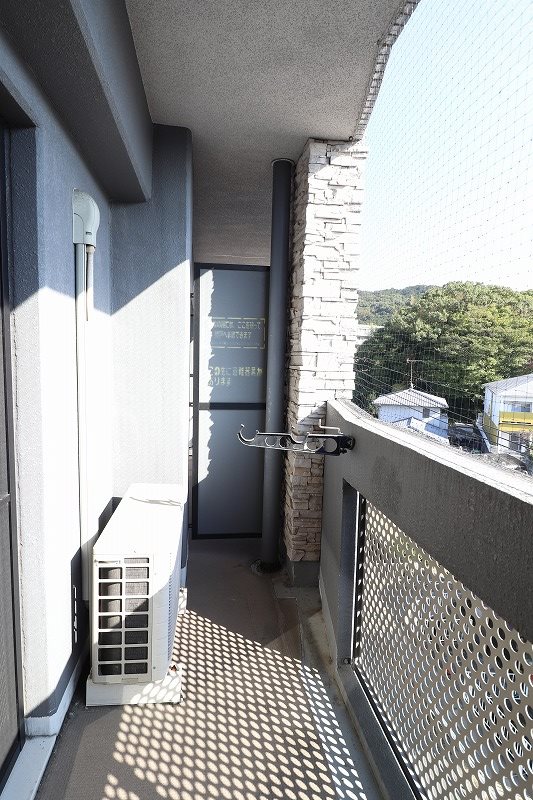 バルコニー　別部屋写真使用