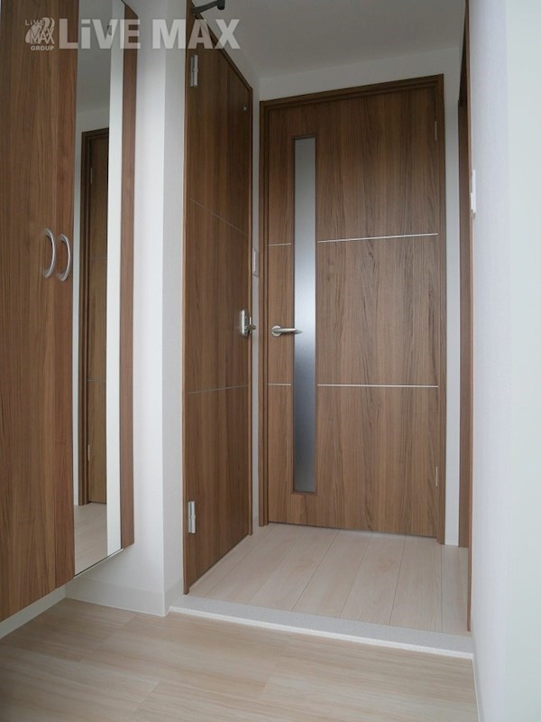 玄関　※写真と異なる場合は現状優先。