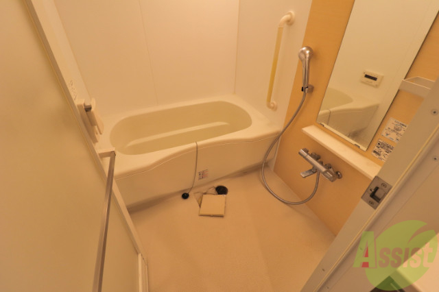 バス・シャワールーム　広々浴槽で疲れも吹っ飛ぶ