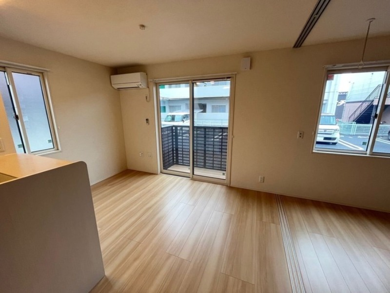 居室・リビング　図面と現状に相違がある場合には現状を優先