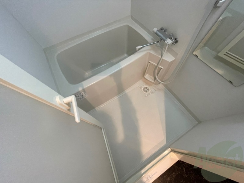 バス・シャワールーム　お風呂です。ゆっくりお風呂につかるのも体に良いですね～