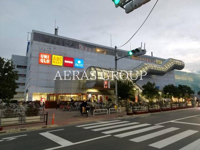 スーパー　リヴィンオズ大泉店（スーパー）まで379m