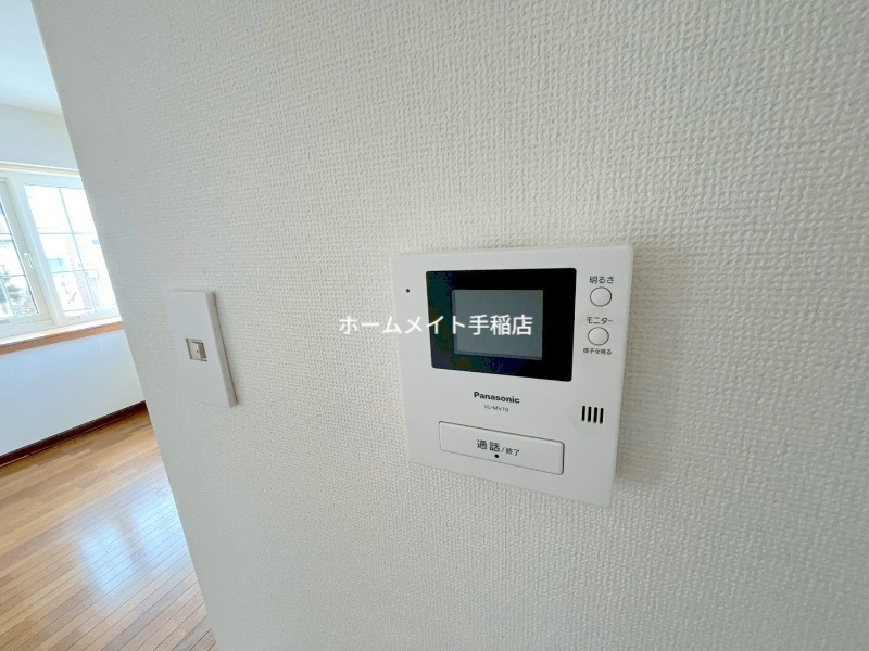 セキュリティ　モニター付きインターホンで安心です♪