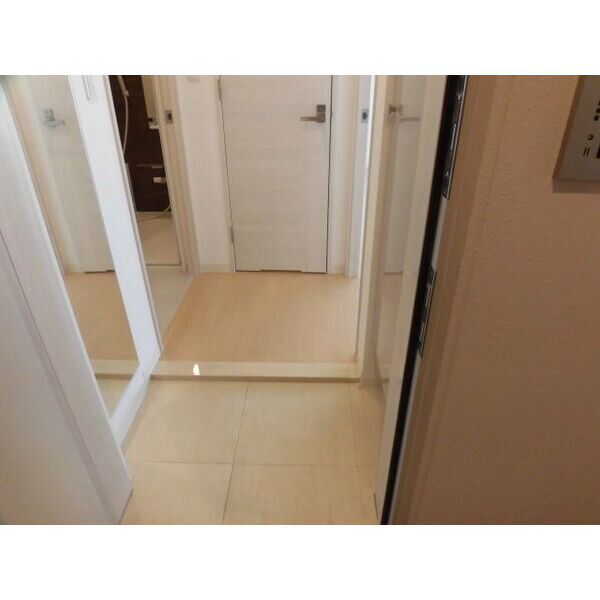 洗面設備　3階同タイプの室内写真です。