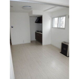 居室・リビング　★人気医大前エリアの築浅デザイナーズMS！★エアコン完備！