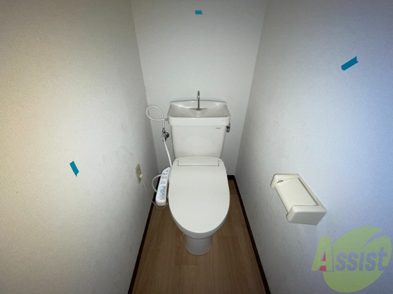 トイレ　温水洗浄便座付きのトイレは、使用しやすそうですね。