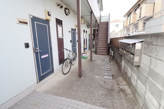 エントランス　★お問い合わせはタウンハウジングまで★