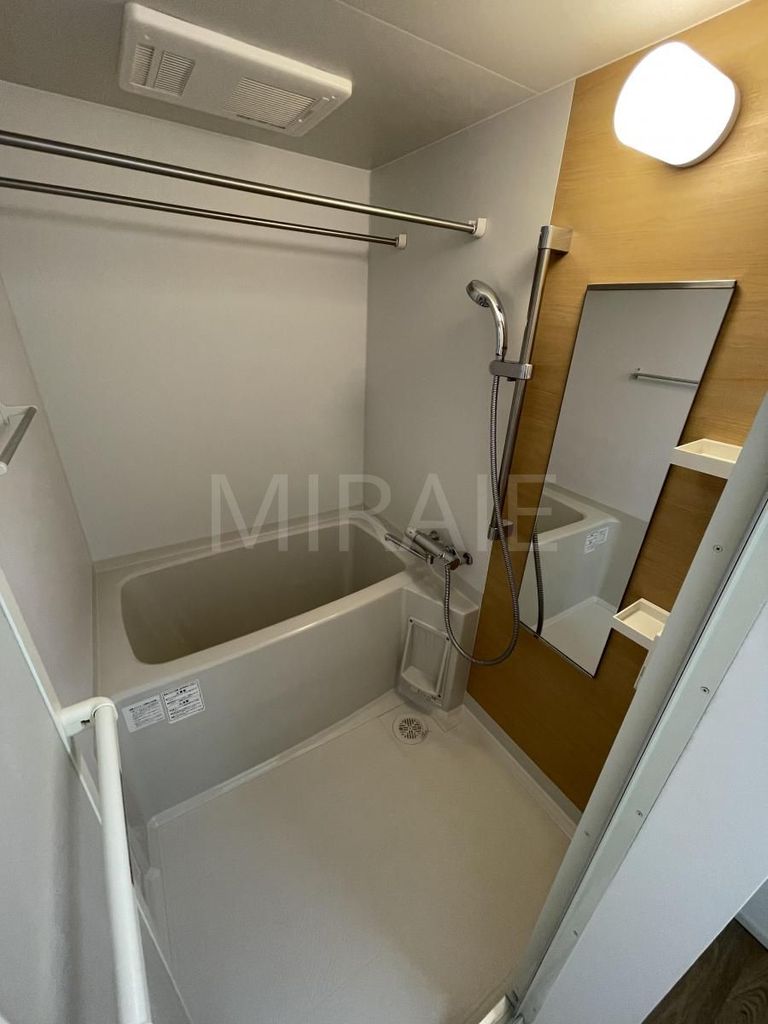 バス・シャワールーム　他号室（１階）の参考写真です