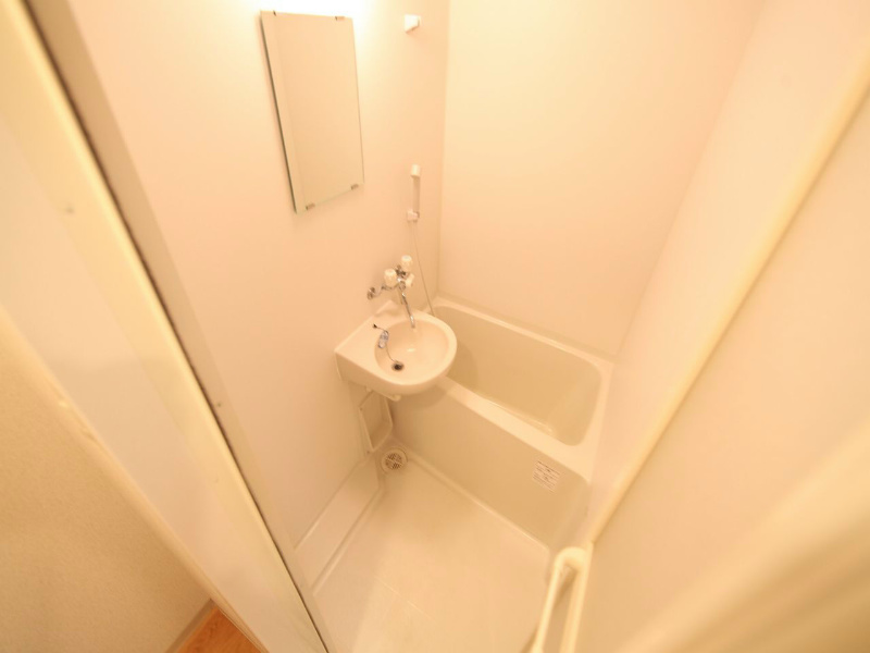 バス・シャワールーム　バスルーム　バス・トイレ別