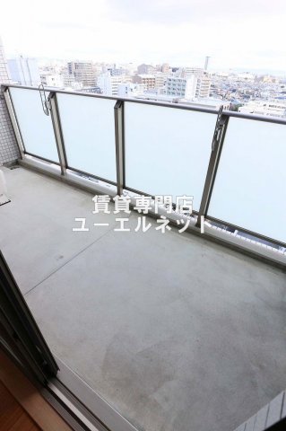 バルコニー　バルコニー付きで採光＆風通し良好！