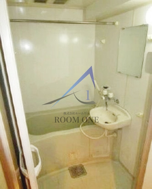 バス・シャワールーム　お風呂です。