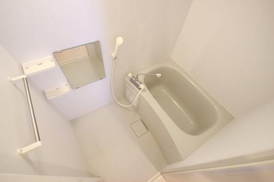 バス・シャワールーム　※別部屋の写真です