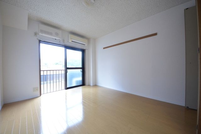 居室・リビング　洋室