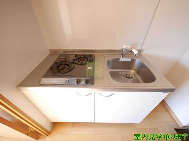 キッチン　別部屋の画像になります。