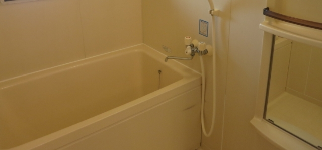 バス・シャワールーム　バスルーム