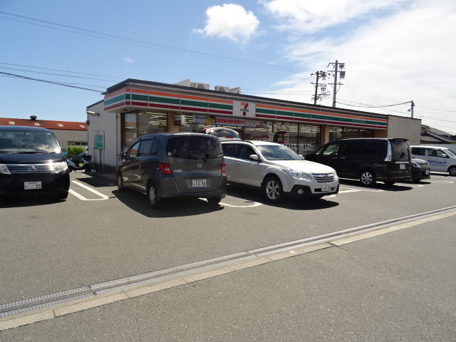 コンビニ　セブンイレブン浜松入野町店（コンビニ）まで965m