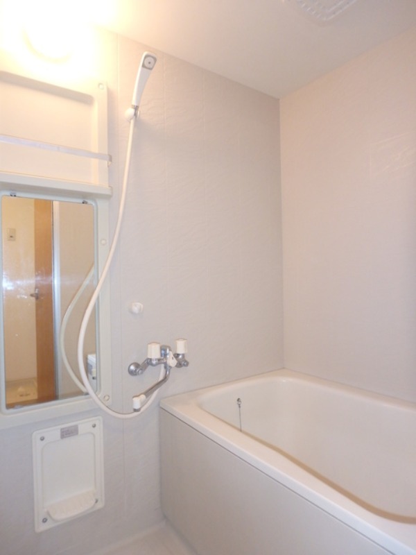 バス・シャワールーム　図面と現状に相違がある場合には現状を優先