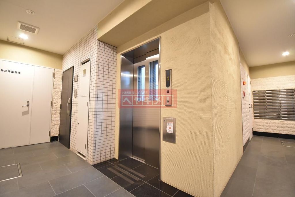 ロビー　エントランス