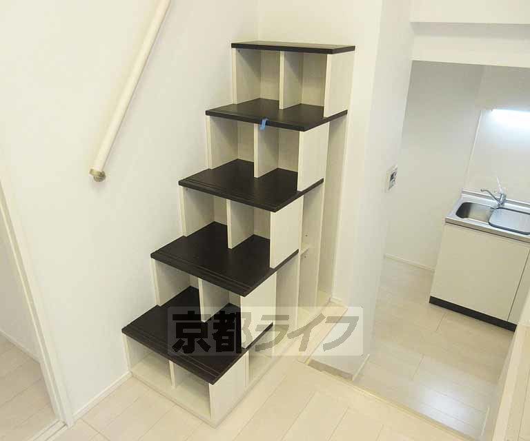 その他部屋・スペース　ロフトへの階段です