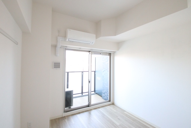 居室・リビング　※別室の参考写真の為、現況優先です。