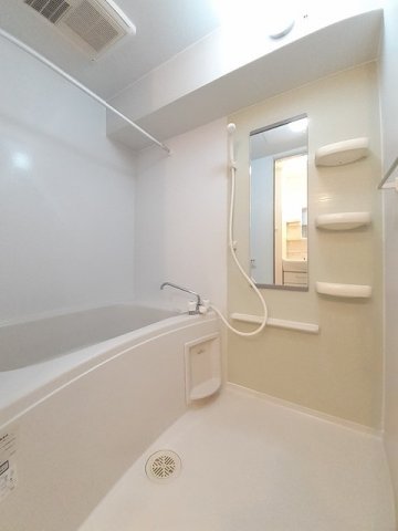 バス・シャワールーム　日々の疲れを癒すお風呂付です