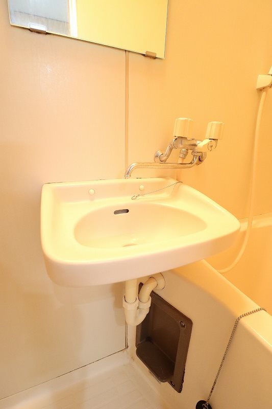 洗面設備　別部屋の写真使用