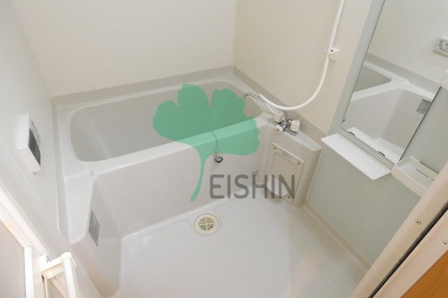 バス・シャワールーム　清潔感のある浴室です！