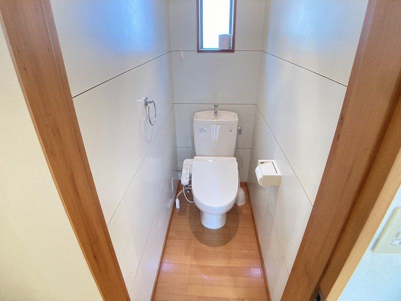 トイレ　2階トイレ