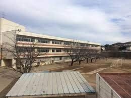 中学校　佐倉市立西志津中学校（中学校）まで900m