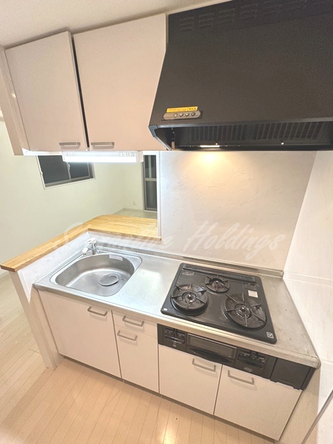 キッチン　ガス3口システムキッチン♪