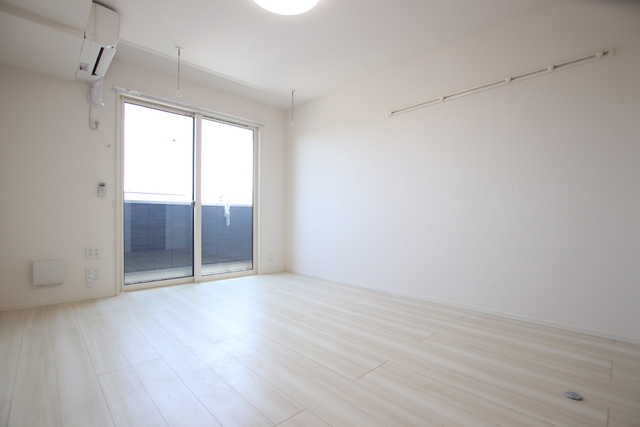 居室・リビング　（照明は設備ではありません）