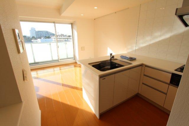 居室・リビング　内観1※別部屋参考写真